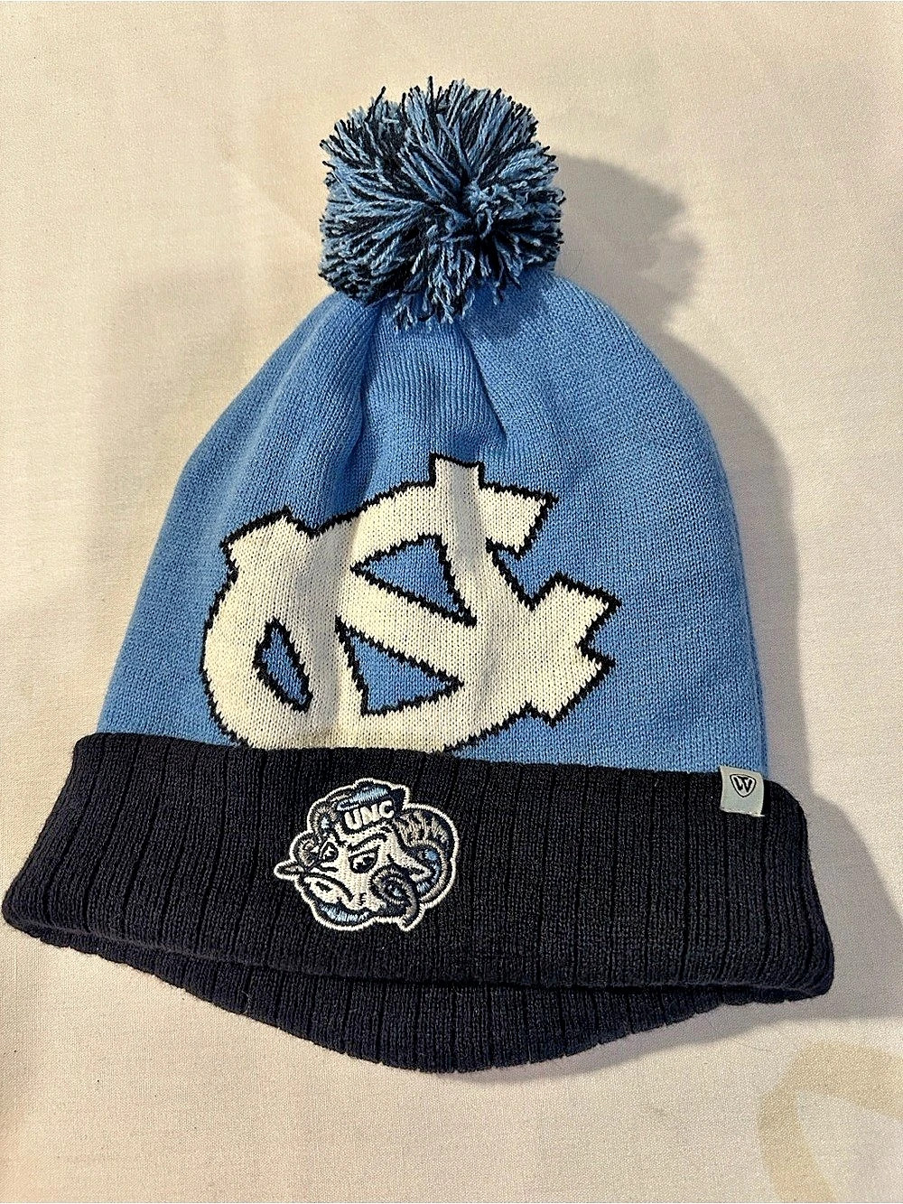 Top of the World North Carolina Tar Heels Cuffed Pom Knit Beanie Blue & Black